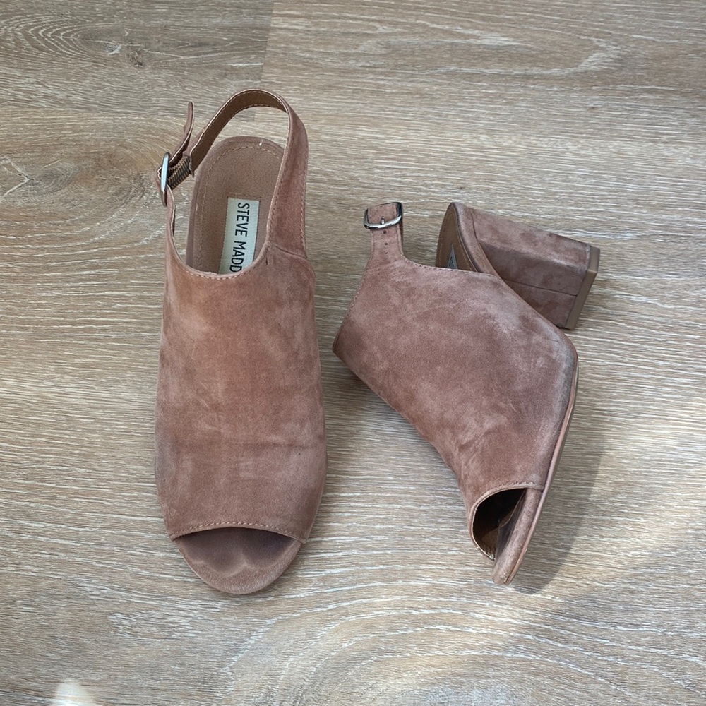 Steve Madden Peep Toe Booties Camel Faux Suede 6.5